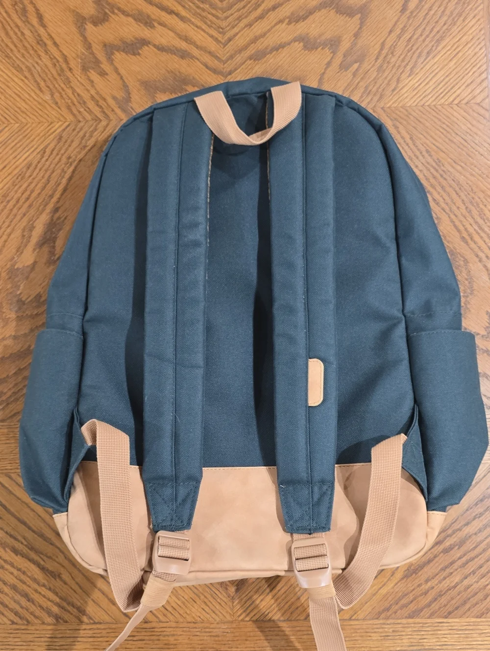 Lucky Brand classic lucky